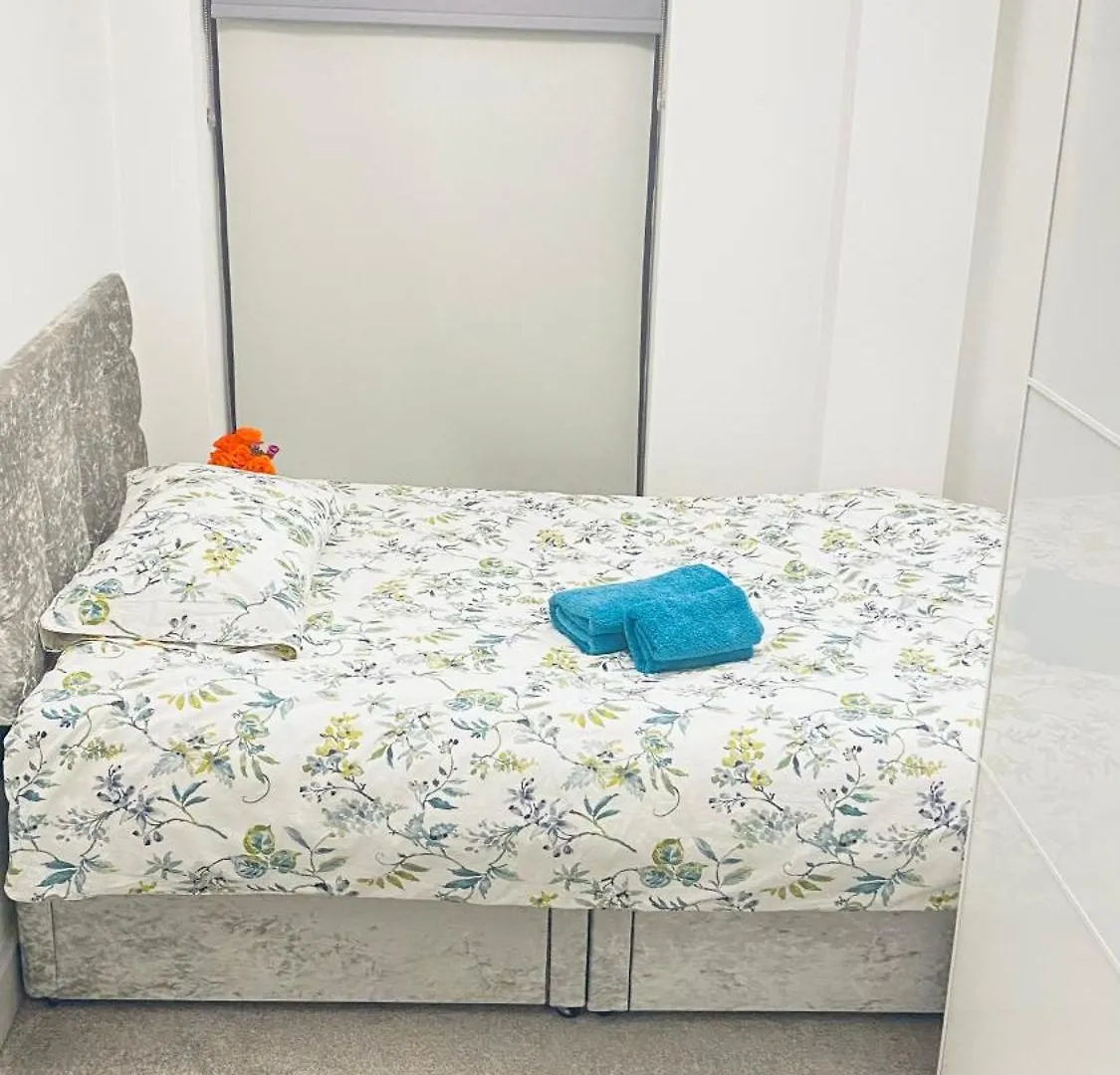 Shadwell - Walking Distance To Tower Bridge, Two Stations In Close Proximity London 0*,